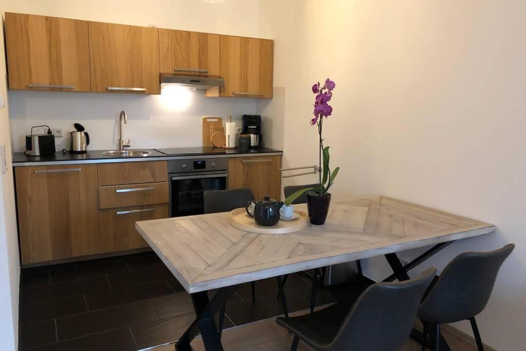 Appartement Dock 2 *